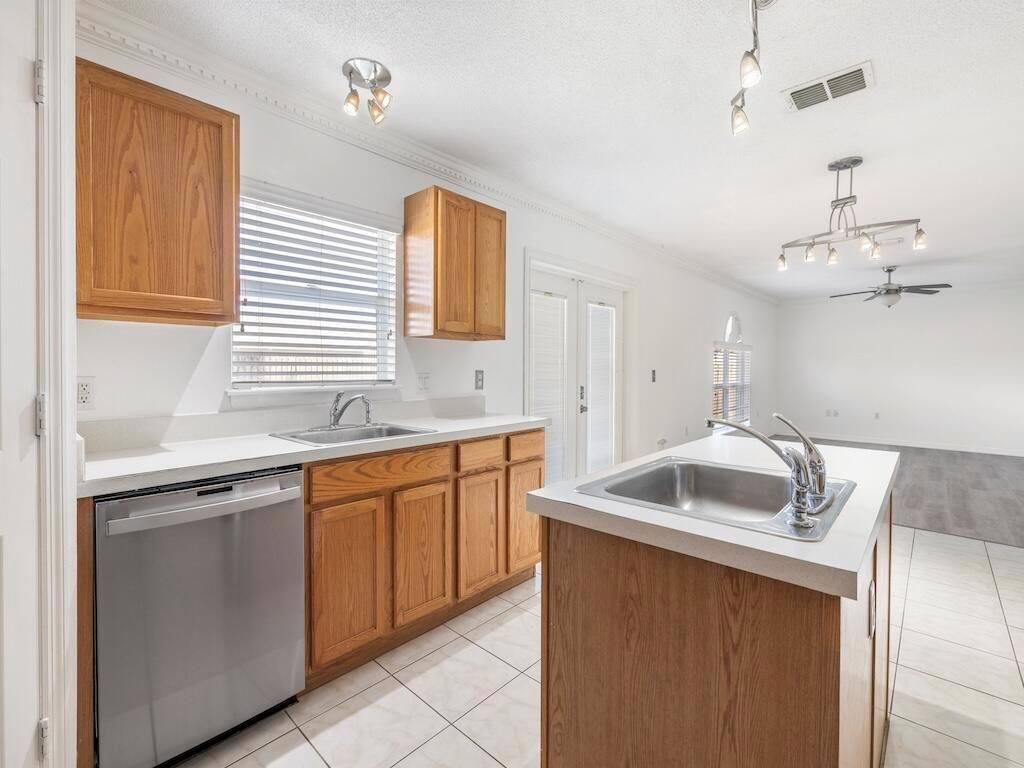 981 SW Mcelroy Avenue, Port Saint Lucie, FL 34984 Photo