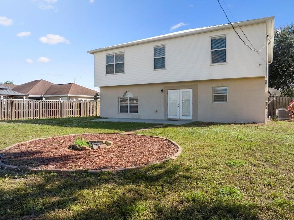 981 SW Mcelroy Avenue, Port Saint Lucie, FL 34984 Photo