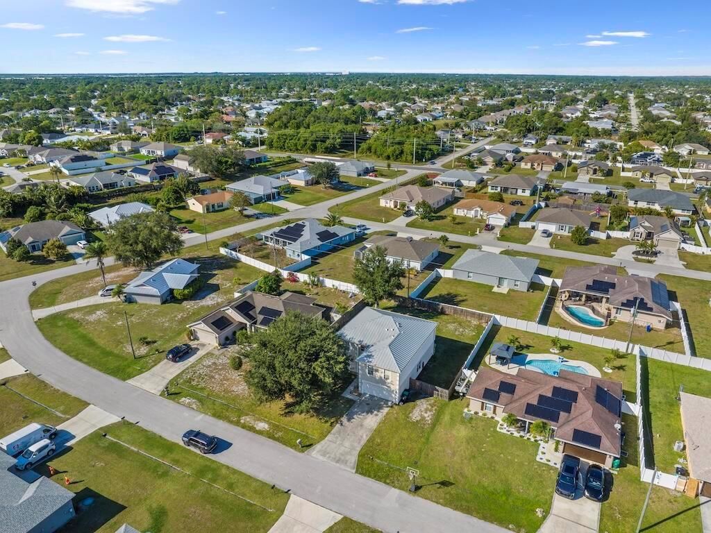 981 SW Mcelroy Avenue, Port Saint Lucie, FL 34984 Photo