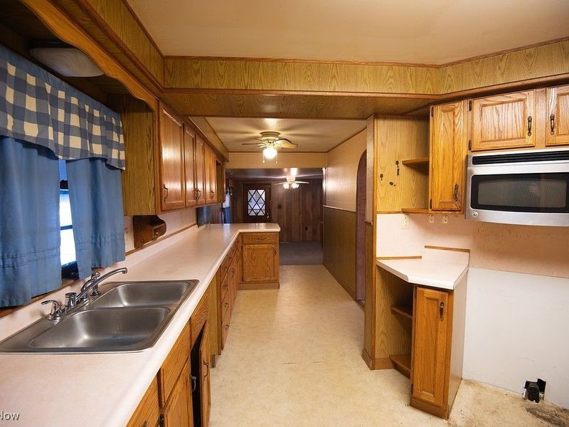 2129 Austintown Warren Rd, Mineral Ridge, OH 44440 Photo 15