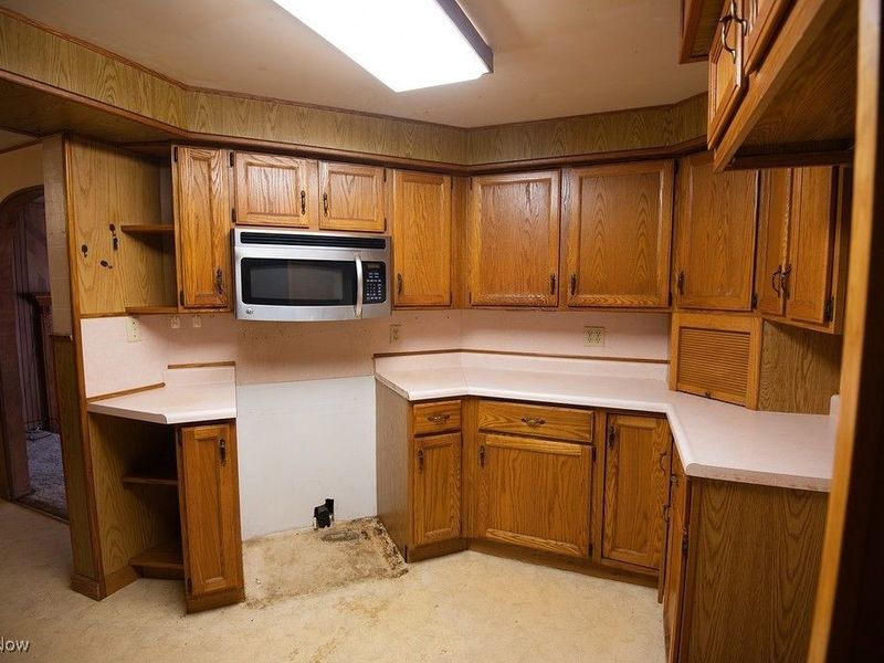 2129 Austintown Warren Rd, Mineral Ridge, OH 44440 Photo 16