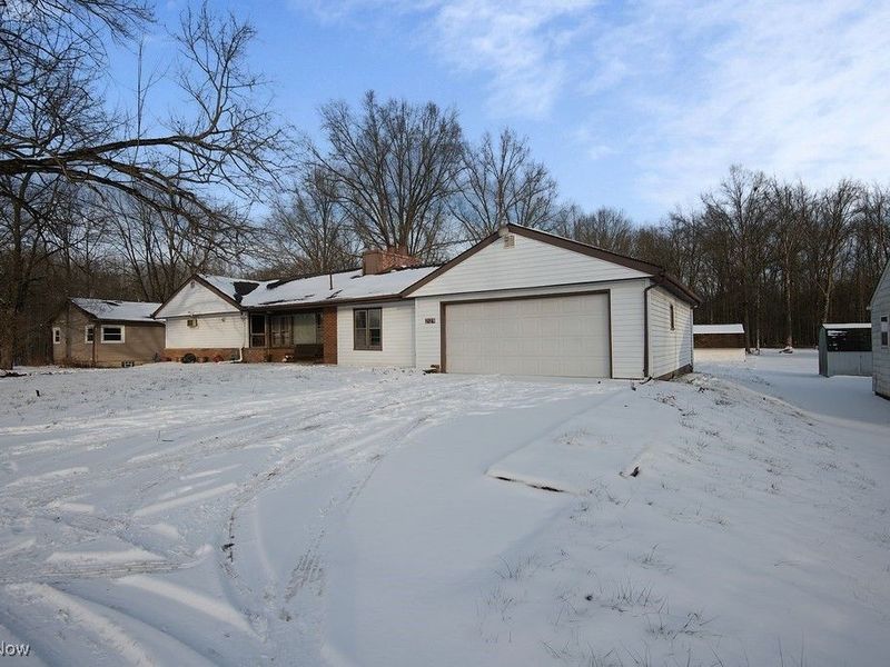 2129 Austintown Warren Rd, Mineral Ridge, OH 44440 Photo 2
