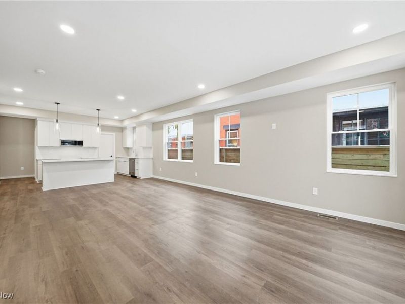 3011 Monroe Avenue, Cleveland, OH 44113 Photo 4