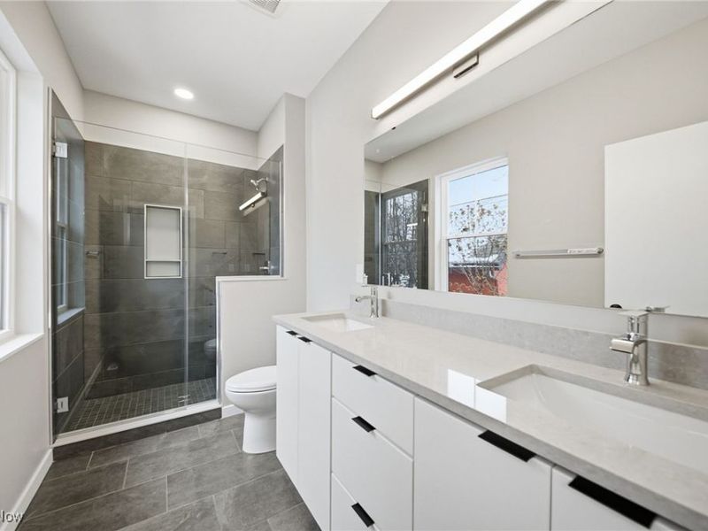 3011 Monroe Avenue, Cleveland, OH 44113 Photo 7