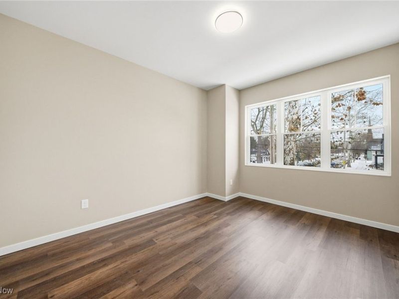 3011 Monroe Avenue, Cleveland, OH 44113 Photo 9