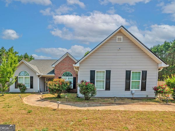 160 Glenn Fuller Circle, Commerce, GA 30529