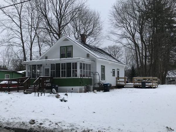 15 Orlando Ave, Pittsfield, MA 01201