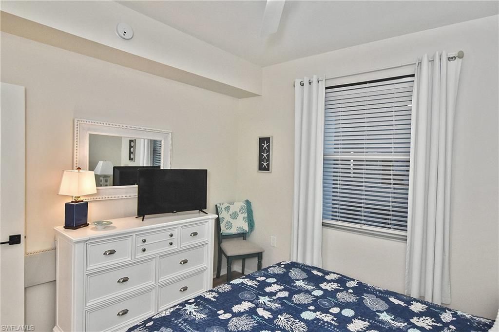 10381 Butterfly Palm Dr, Unit 915, Fort Myers, FL 33966 Photo