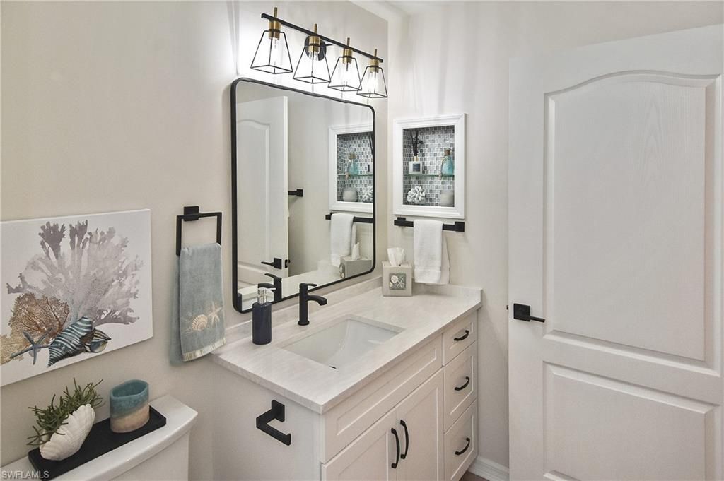 10381 Butterfly Palm Dr, Unit 915, Fort Myers, FL 33966 Photo