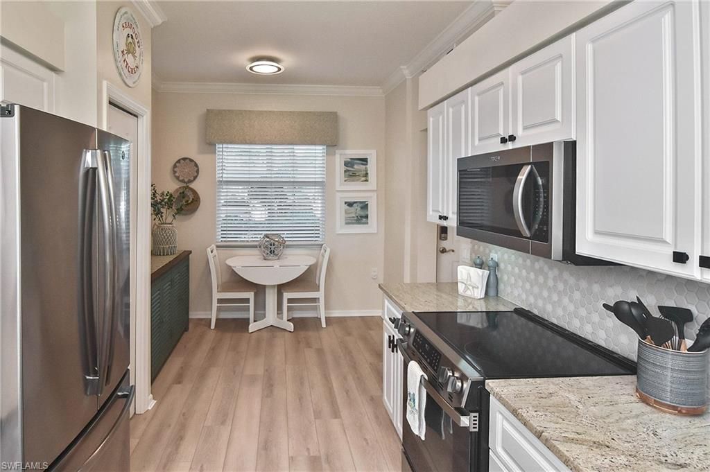 10381 Butterfly Palm Dr, Unit 915, Fort Myers, FL 33966 Photo