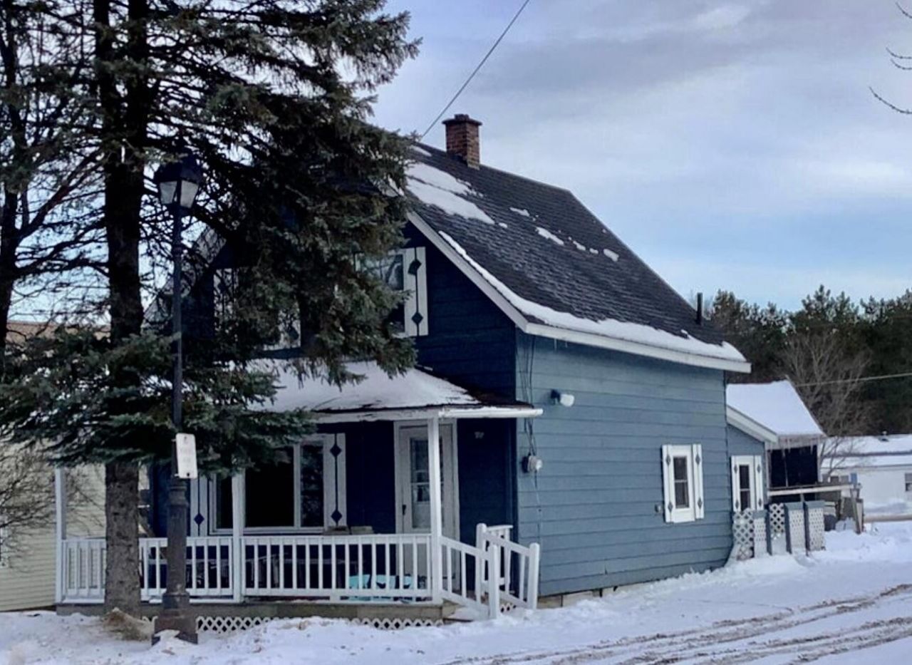 37 Presque Isle Street, Fort Fairfield, ME 04742 Main Photo