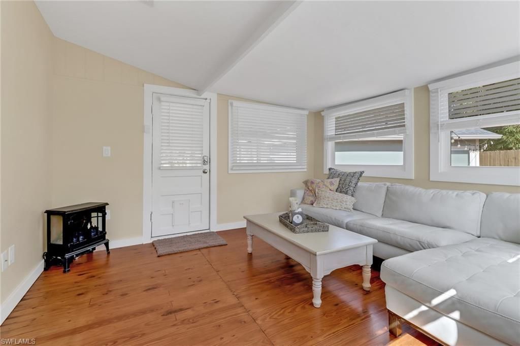 847 James St, Fort Myers, FL 33916 Photo