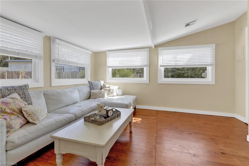 847 James St, Fort Myers, FL 33916 Photo