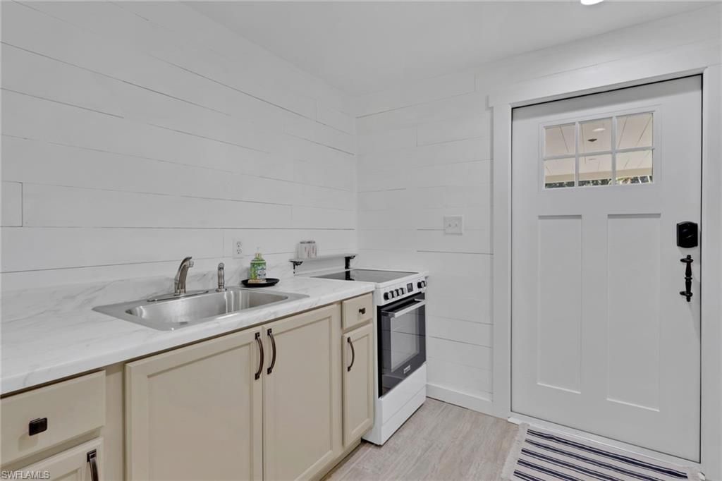 847 James St, Fort Myers, FL 33916 Photo