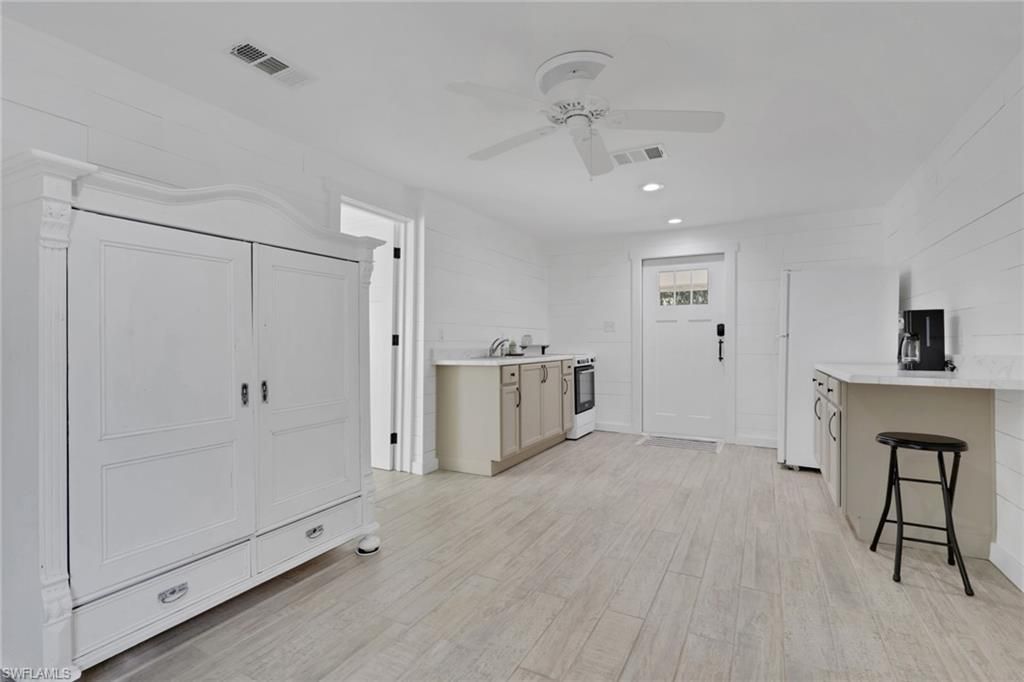 847 James St, Fort Myers, FL 33916 Photo