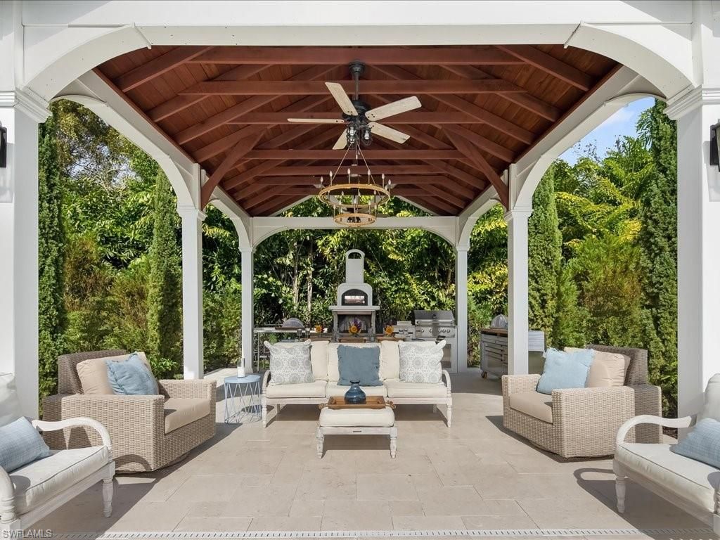 624 Ridge Dr, Naples, FL 34108 Photo