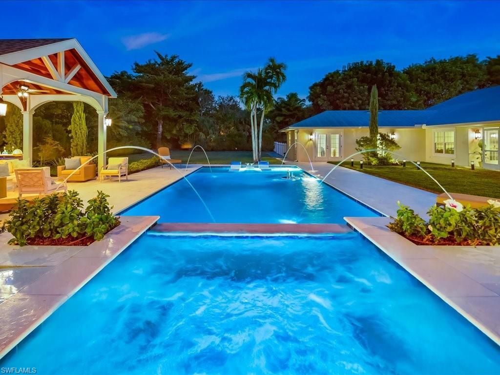 624 Ridge Dr, Naples, FL 34108 Photo