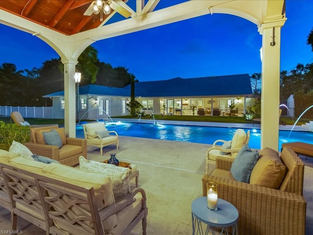 624 Ridge Dr, Naples, FL 34108 Photo