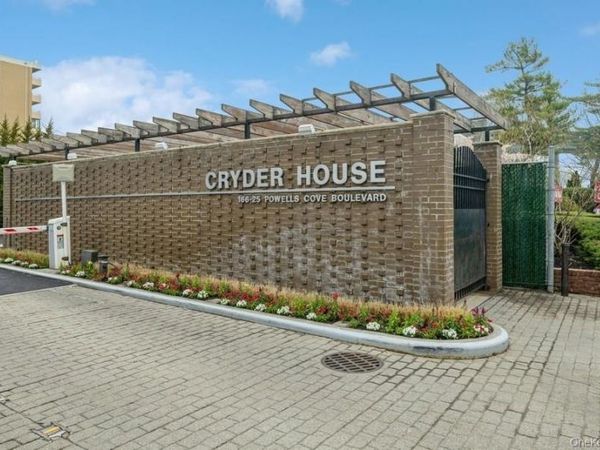 166-25 Powells Cove Boulevard, Unit 18G, Beechhurst, NY 11357