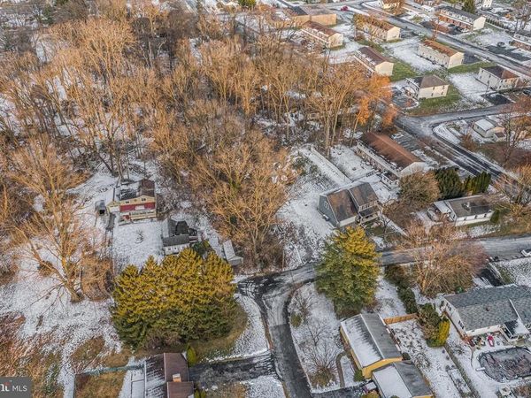 701 BELMONT STREET, MECHANICSBURG, PA 17055