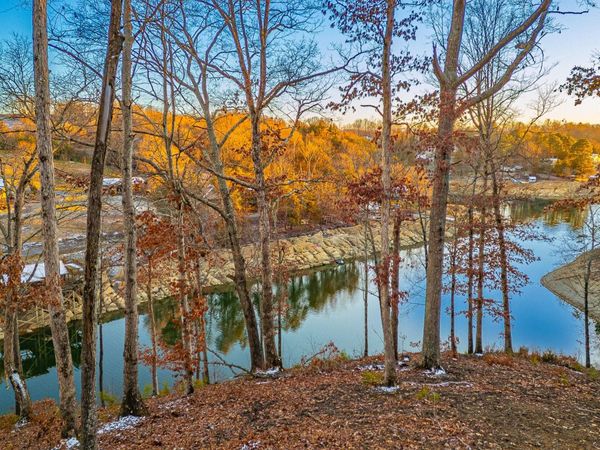 2321 Turkey Ridge Lane, Piney Flats, TN 37686