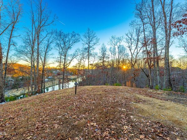 2297 Turkey Ridge Lane, Piney Flats, TN 37686