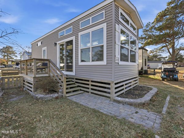 103 Bluefish Court, Grandy, NC 27939