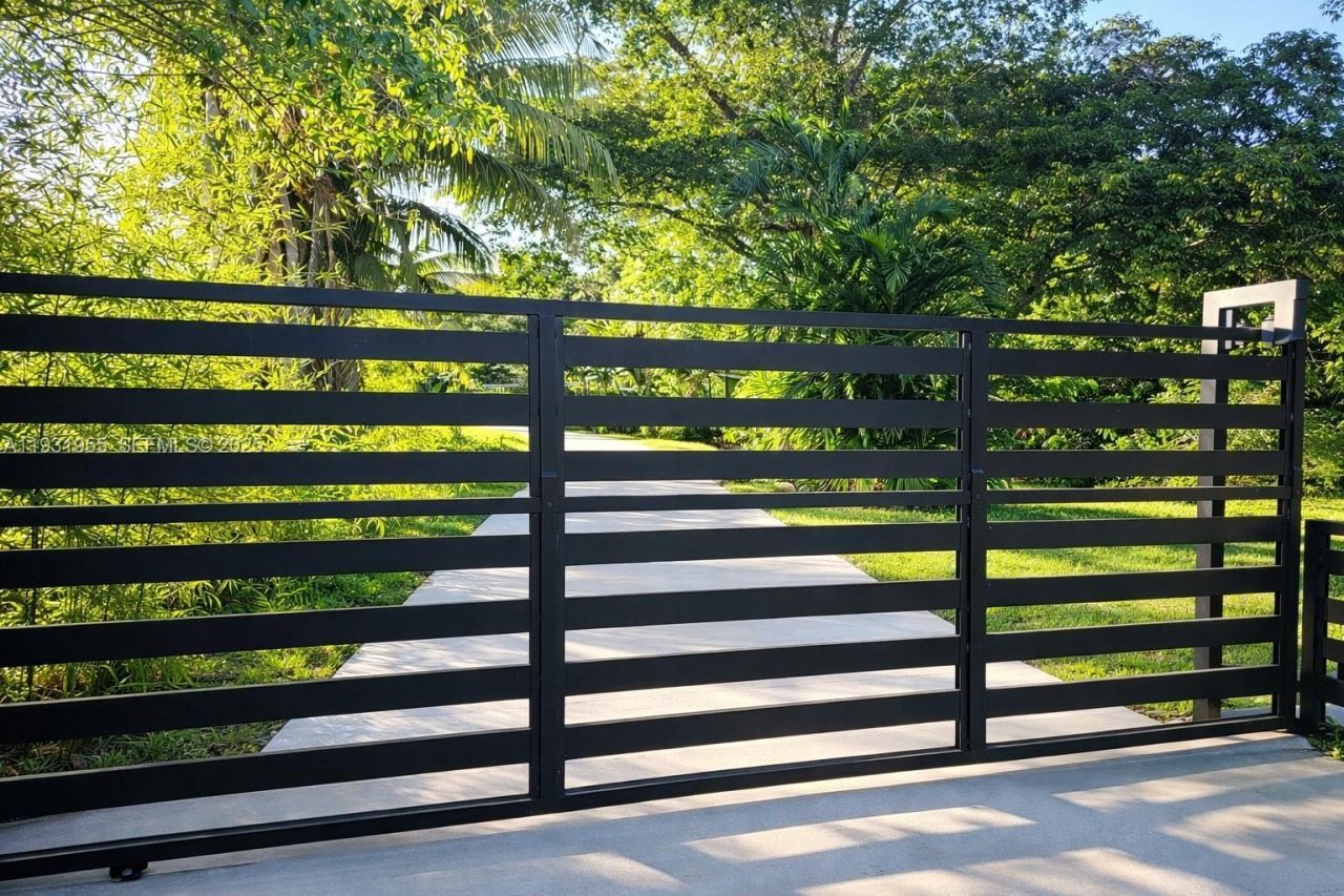 Please Call For Address, Davie, FL 33314 Photo