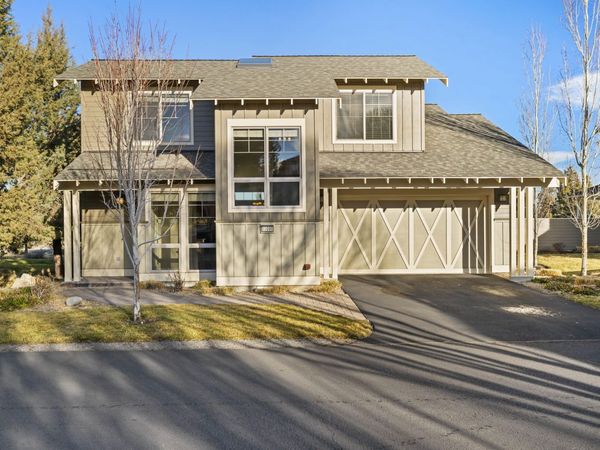 11090 Desert Sky Loop, Redmond, OR 97756