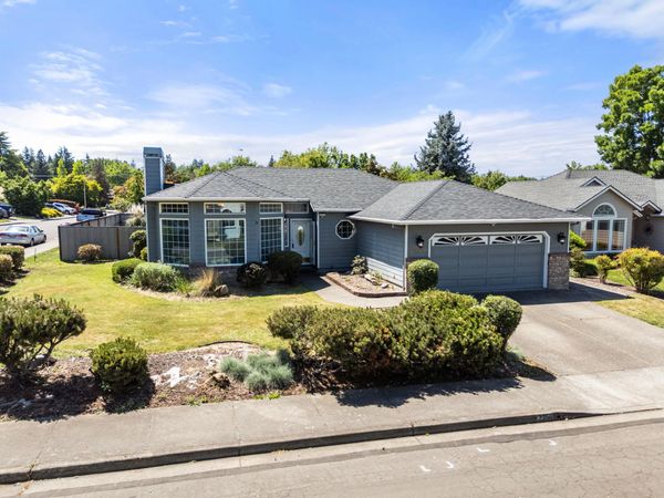 2754 Juanita Avenue, Medford, OR 97504