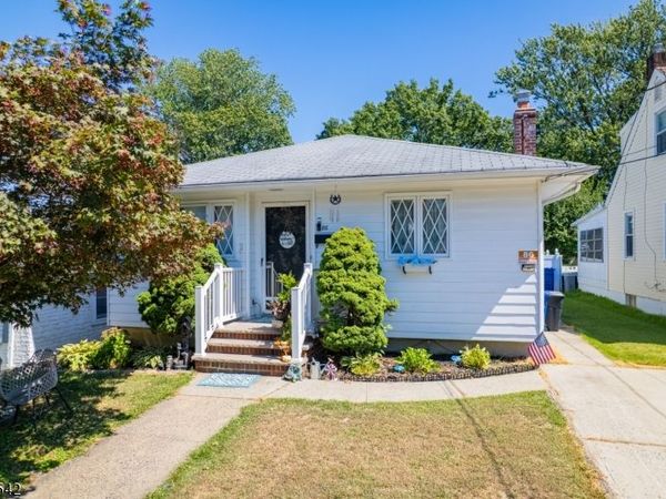 86 James St, South River, NJ 08882