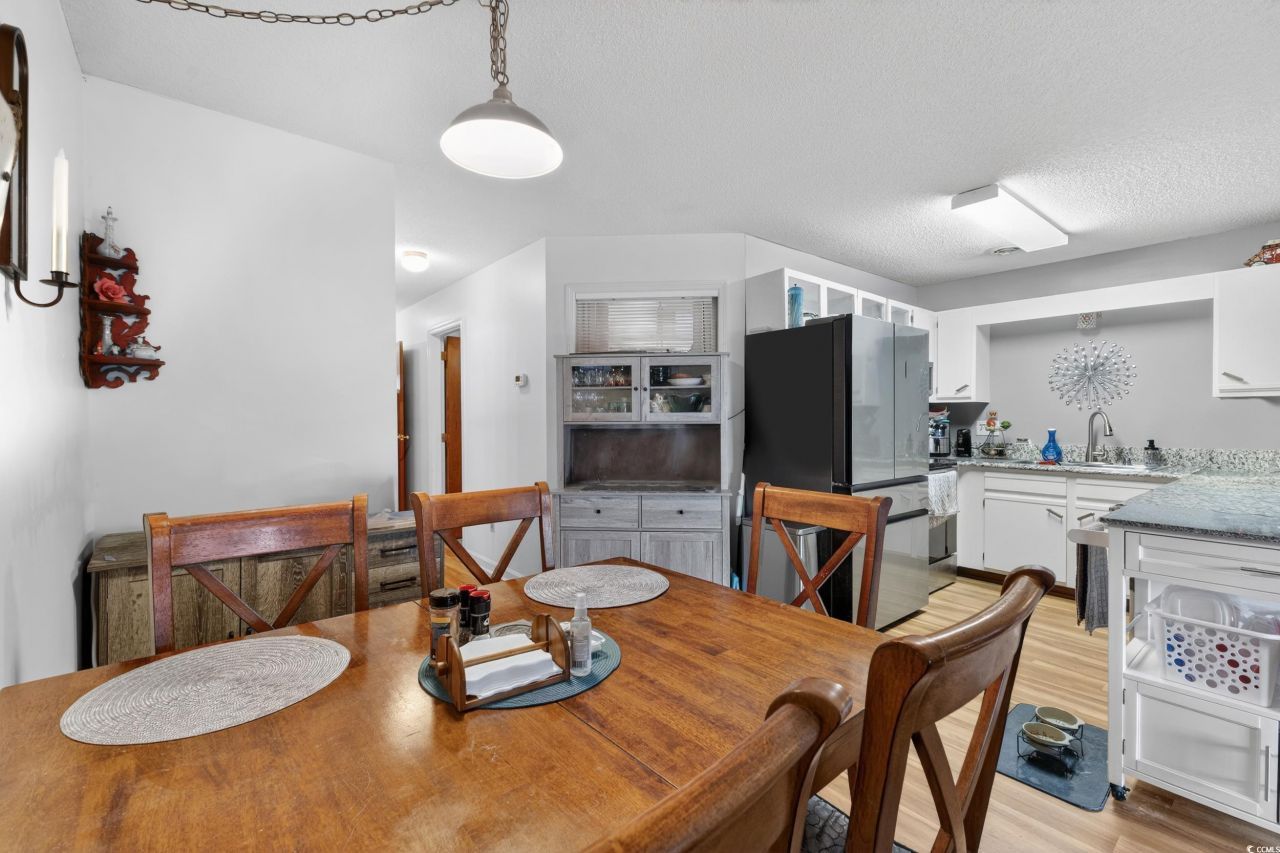 1095 Plantation Dr. Photo 10