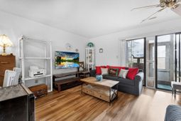 1095 Plantation Dr. photo 4