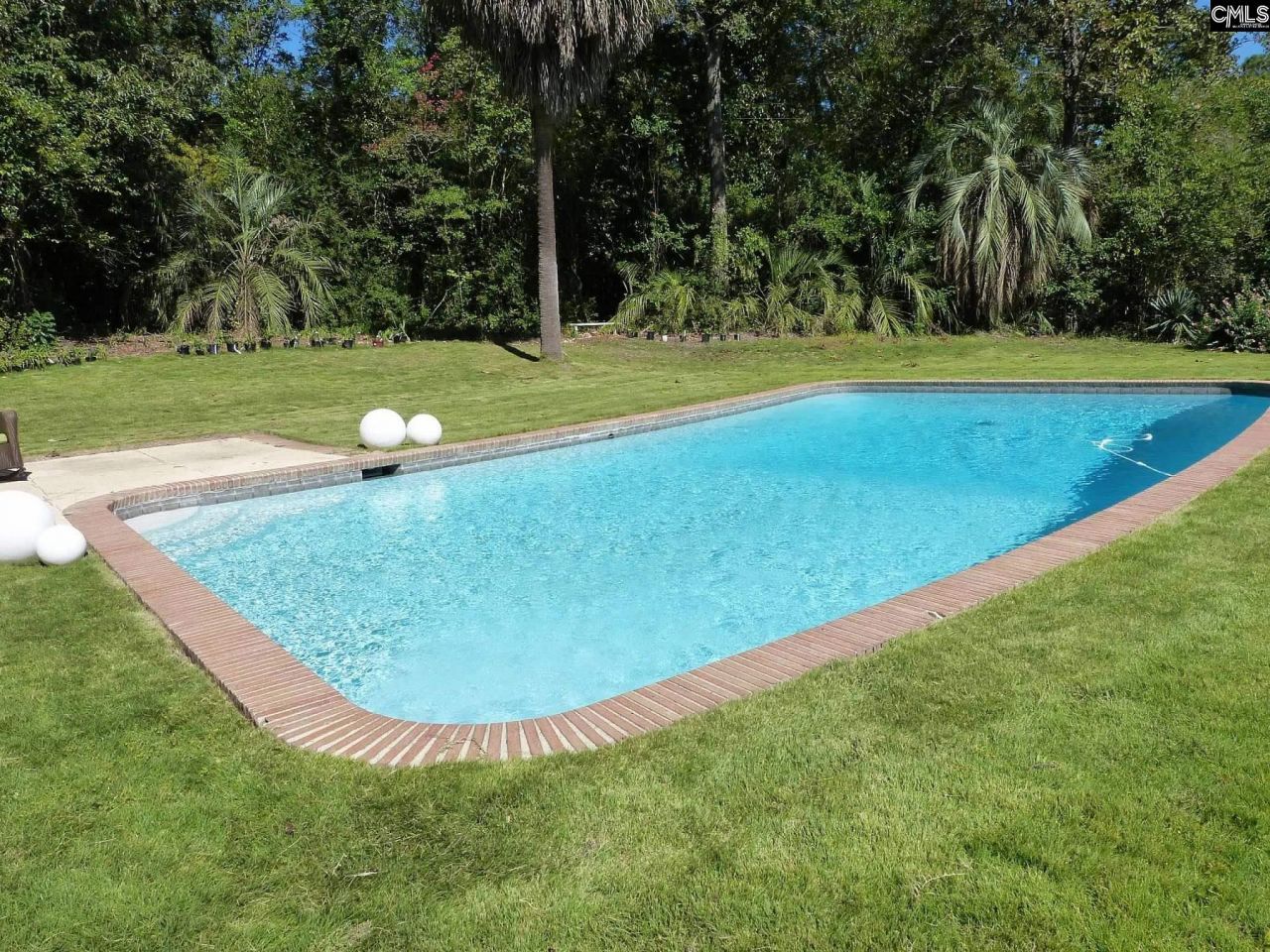 4 Woodhill Circle Photo 36