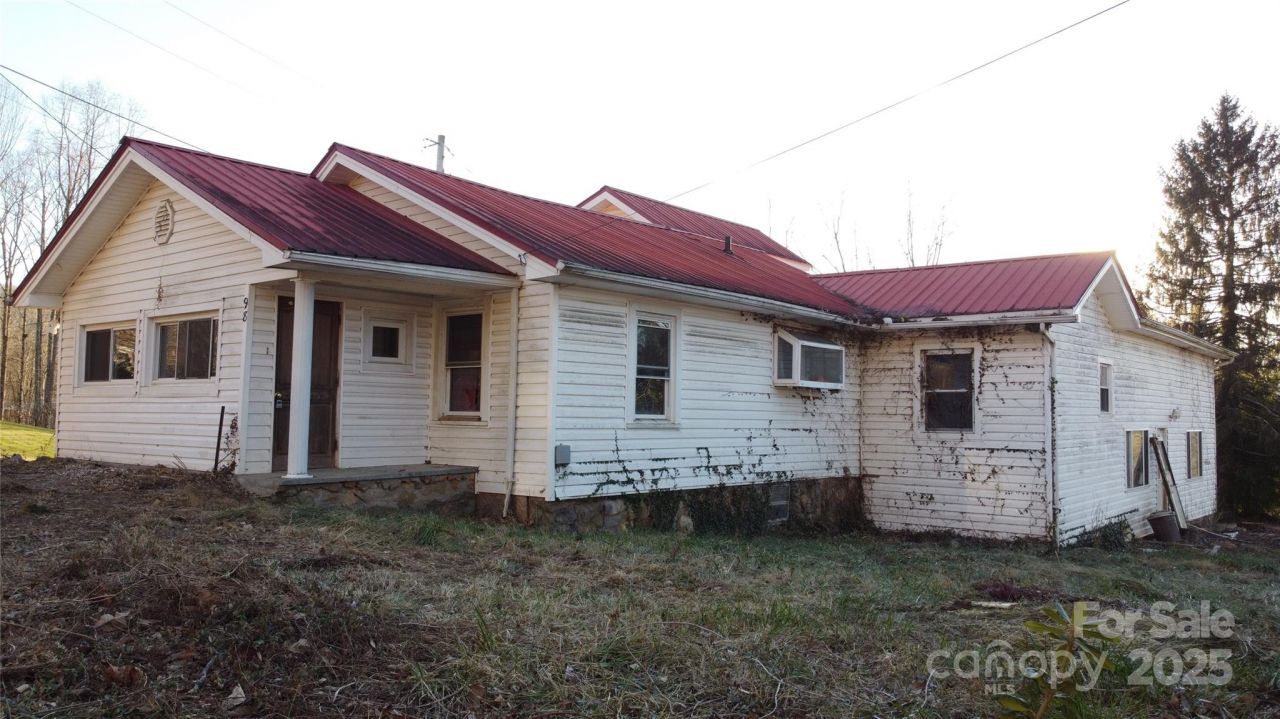 98 Lower Glady Fork Road, Candler, NC 28715