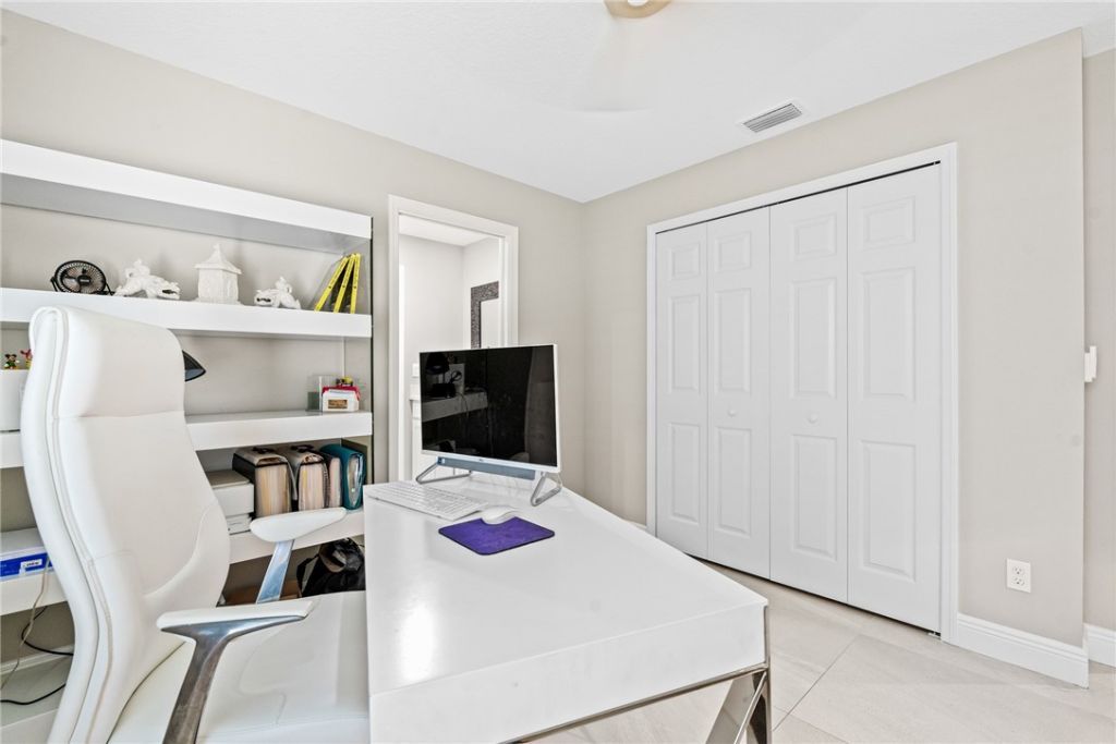 6 52nd Square, Vero Beach, FL 32968 Photo