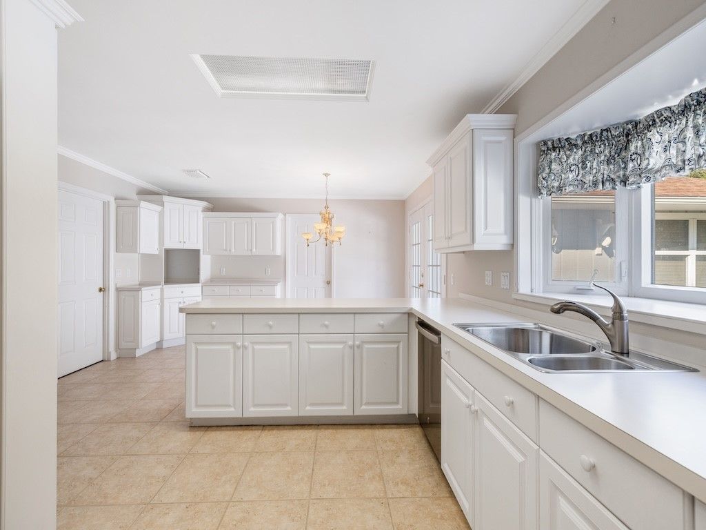 4790 16th Street, Vero Beach, FL 32966 Photo