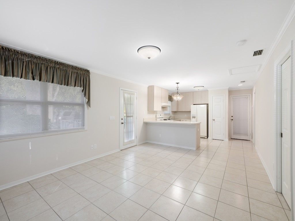 4790 16th Street, Vero Beach, FL 32966 Photo