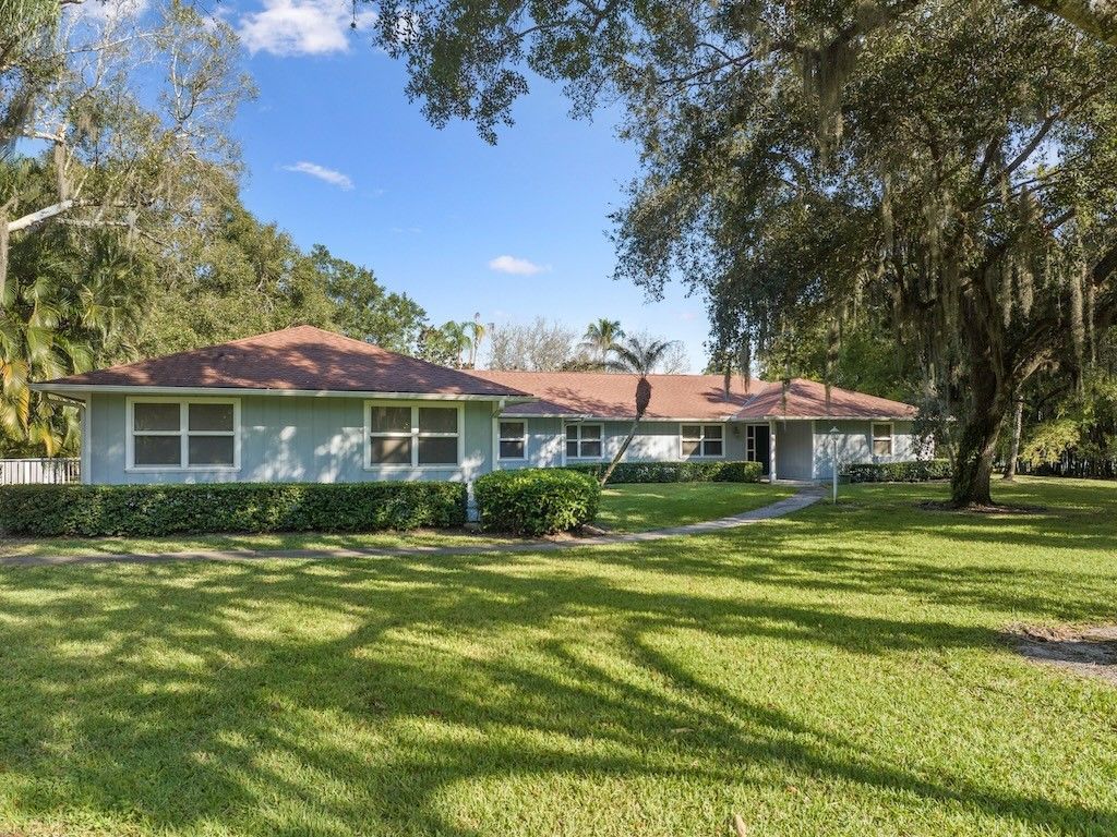 4790 16th Street, Vero Beach, FL 32966 Photo