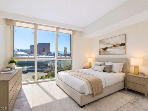 2857 Paradise Road, Unit 905, Las Vegas, NV 89109