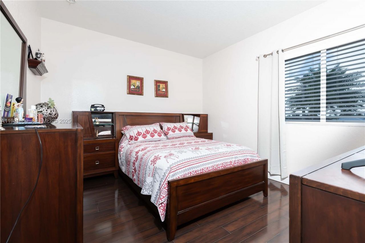 18361 SW 154th Ave, Miami, FL 33187 Photo