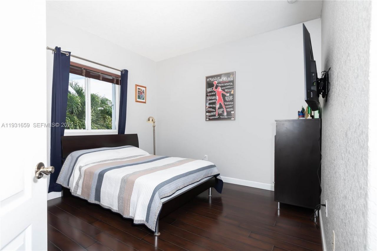 18361 SW 154th Ave, Miami, FL 33187 Photo