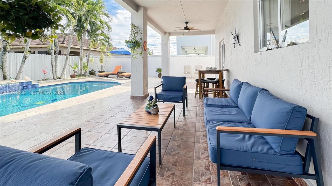 18361 SW 154th Ave, Miami, FL 33187 Photo