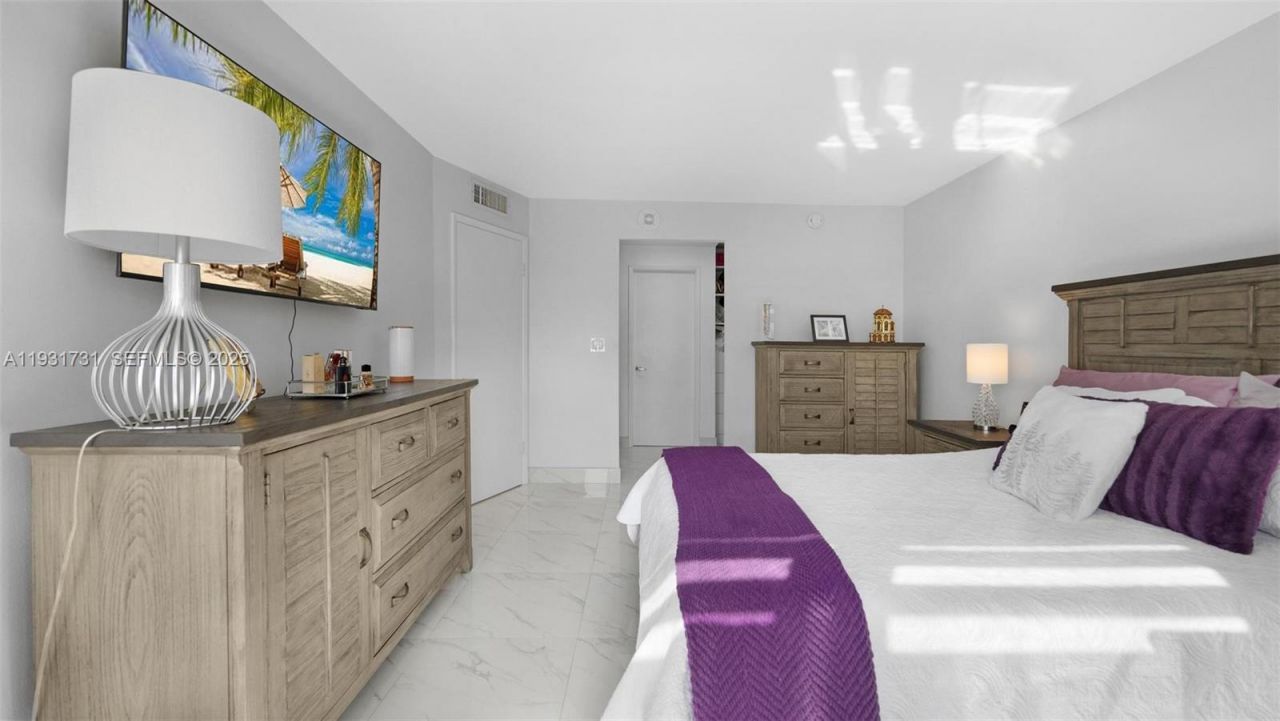 600 Biltmore Way, Unit 510, Coral Gables, FL 33134 Photo