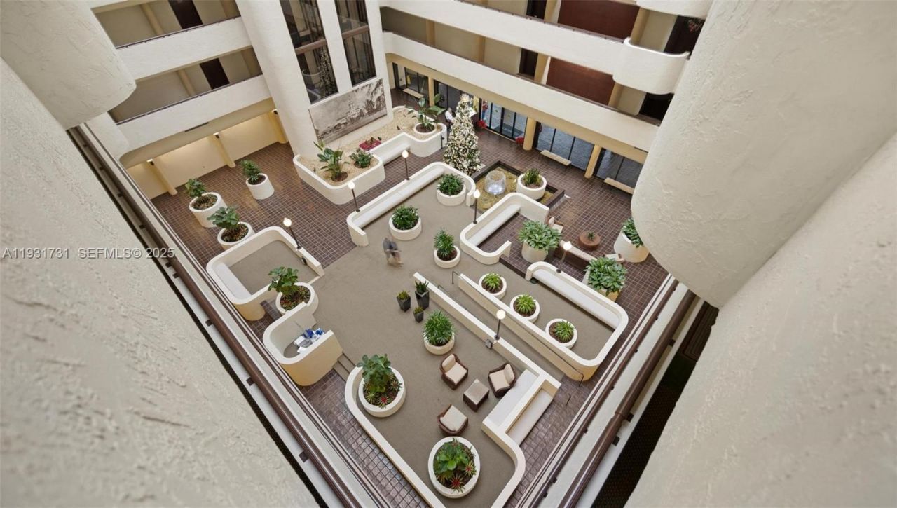 600 Biltmore Way, Unit 510, Coral Gables, FL 33134 Photo