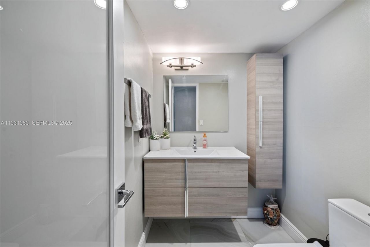 111 Briny Ave, Unit PH11, Pompano Beach, FL 33062 Photo