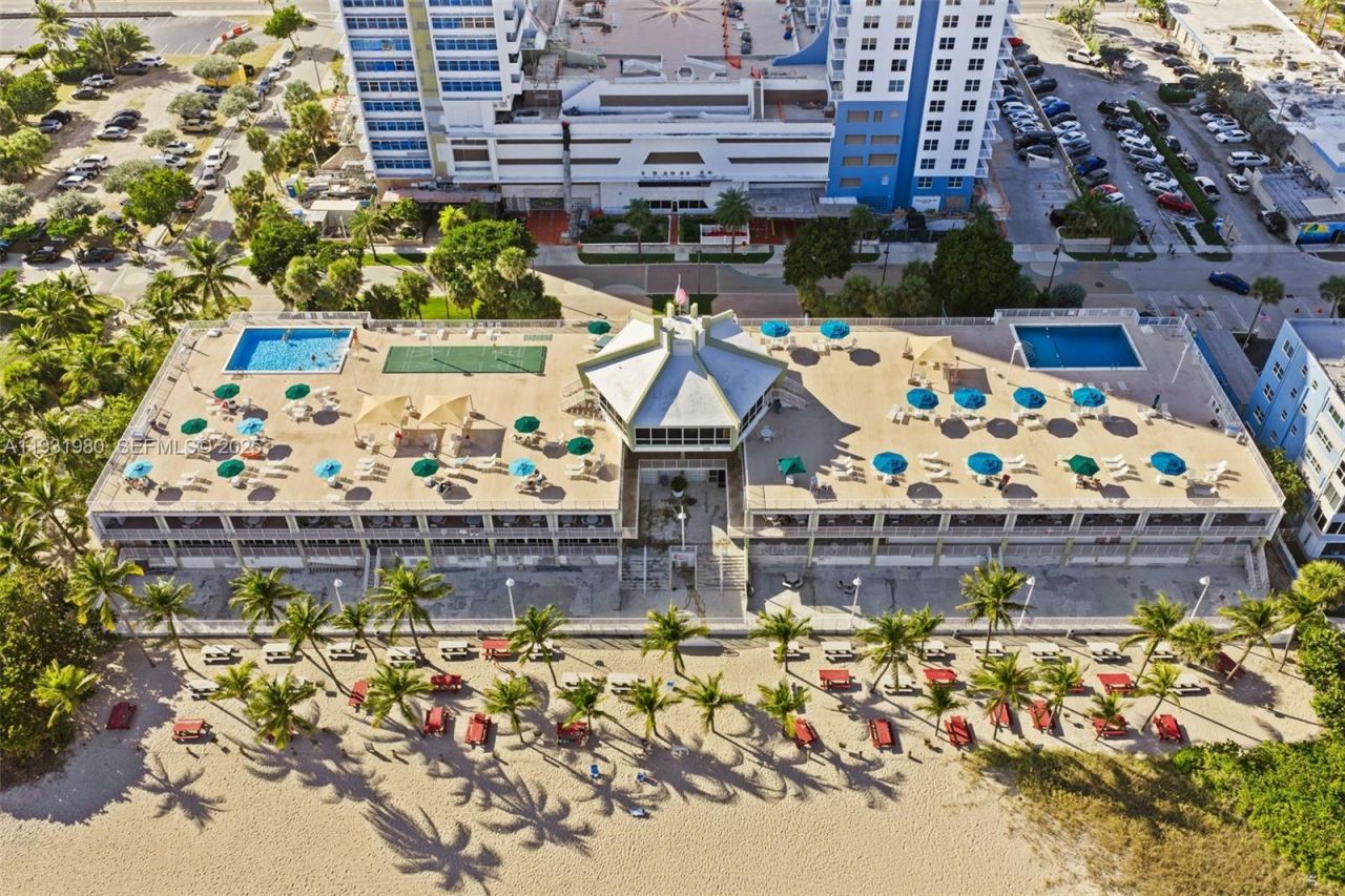 111 Briny Ave, Unit PH11, Pompano Beach, FL 33062 Photo