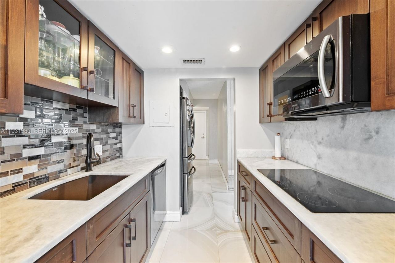 111 Briny Ave, Unit PH11, Pompano Beach, FL 33062 Photo