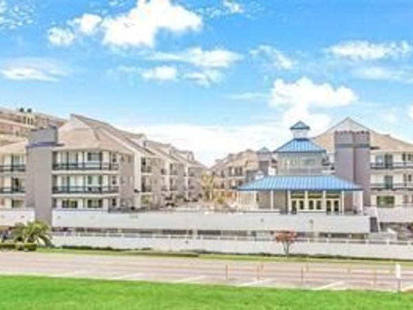 420 METAIRIE HAMMOND Highway, Unit 127, Metairie, LA 70005