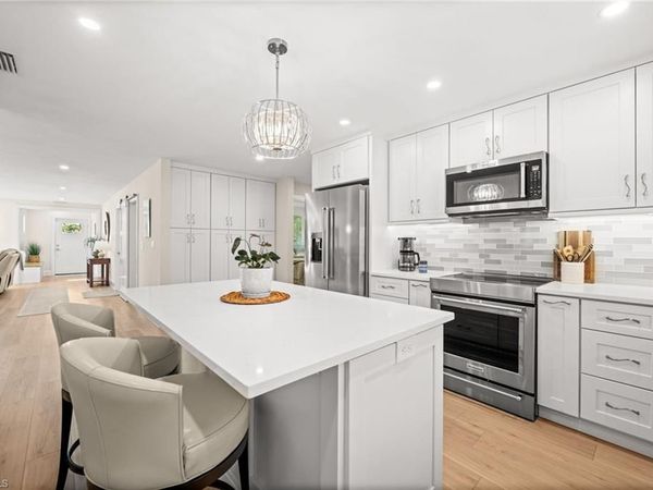 1925 Imperial Golf Course BLVD, NAPLES, FL 34110